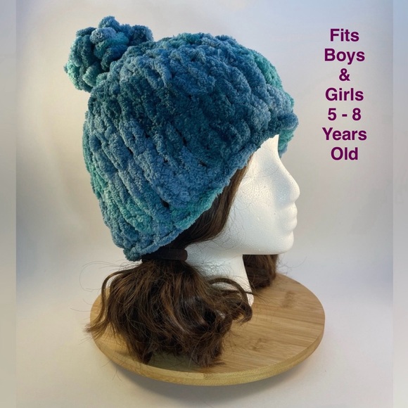 Handmade Kid’s Super Soft & Cozy Winter Hat With Loopy Pom-Pom - Variegated Teal - Picture 1 of 9